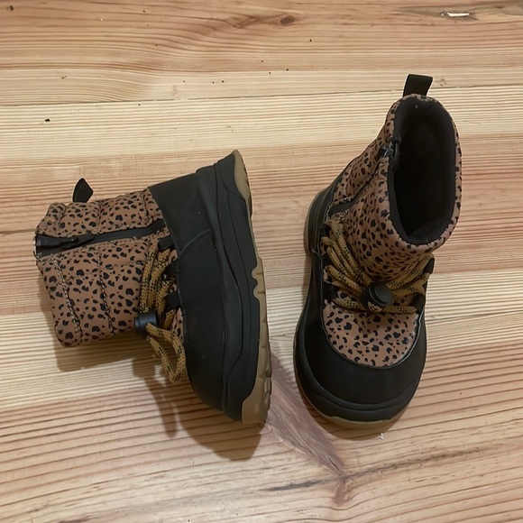 Zara Shoes Zara Snow Boots For Girl Size 7 Poshmark